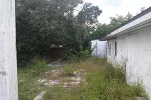 500 W Woodward Ave, Eustis, FL 32726 - Photo 10