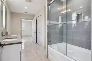 8515 Bay Lake Rd, Groveland, FL 34736 - Photo 16