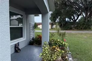 913 Powell St, Wildwood, FL 34785 - Photo 22