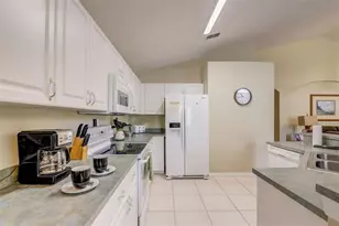 523 Balmoral Dr, Davenport, FL 33896 - Photo 10