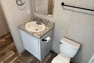 1101 NW 12th Ln, Lake Panasoffkee, FL 33538 - Photo 22