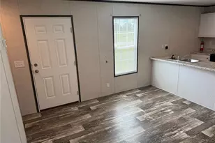 1101 NW 12th Ln, Lake Panasoffkee, FL 33538 - Photo 10