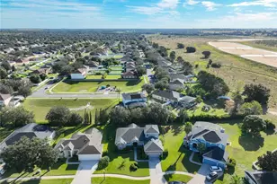 2916 Majestic Isle Dr, Clermont, FL 34711 - Photo 2