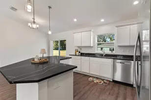 2008 Hollywood, Leesburg, FL 34748 - Photo 16