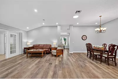 511 Loma Paseo Drive, The Villages, FL 32159 - Photo 6