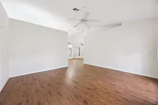 5609 Rosewall Cir, Leesburg, FL 34748 - Photo 20