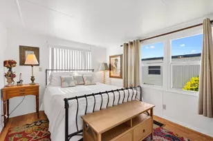 732 Royal Palm Ave, Lady Lake, FL 32159 - Photo 10