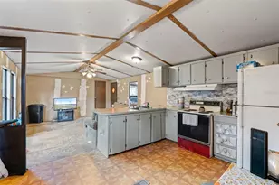 20072 SE 155th Pl, Umatilla, FL 32784 - Photo 8