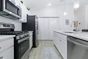 4280 Gale Ln, The Villages, FL 32163 - Photo 6