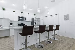 4280 Gale Ln, The Villages, FL 32163 - Photo 4