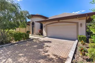 38633 Lakeview Walk, Lady Lake, FL 32159 - Photo 4