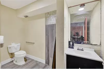 13721 Country Club Drive, Tavares, FL 32778 - Photo 14