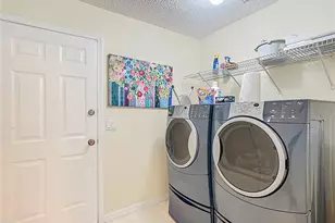 208 Desota Ct, Lady Lake, FL 32159 - Photo 26