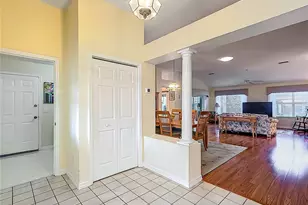 208 Desota Ct, Lady Lake, FL 32159 - Photo 4