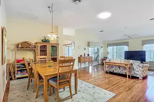208 Desota Ct, Lady Lake, FL 32159 - Photo 6