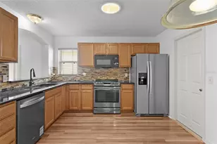 7858 SE 171st Buchanan Pl, The Villages, FL 32162 - Photo 14