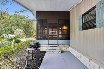 306 S Timber Trail, Wildwood, FL 34785 - Photo 4