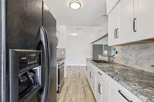 892 Hampton Dr NE, Palm Bay, FL 32905 - Photo 18