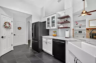 33043 Windy Oak St, Sorrento, FL 32776 - Photo 8