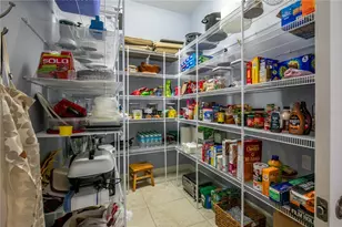 8065 Bridgeport Bay Cir, Mount Dora, FL 32757 - Photo 14