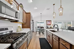 6649 Tammy Ln, The Villages, FL 34762 - Photo 8