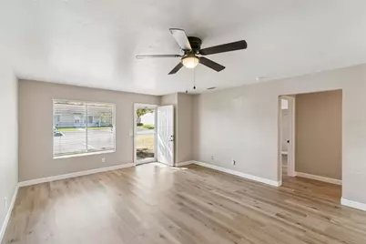 30128 Tavares Ridge Boulevard #30128, Tavares, FL 32778 - Photo 4