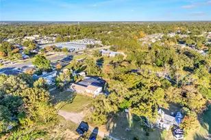 109 Fruitwood Ave, Eustis, FL 32726 - Photo 8