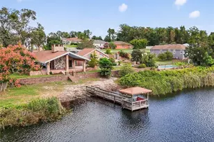 1910 College Park Dr, Tavares, FL 32778 - Photo 2