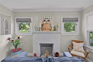 111 E McClendon St, Lady Lake, FL 32159 - Photo 14