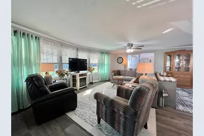 332 Hawthorne Boulevard, Leesburg, FL 34748 - Photo 10