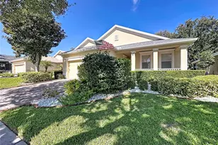 133 Crepe Myrtle Dr, Groveland, FL 34736 - Photo 2