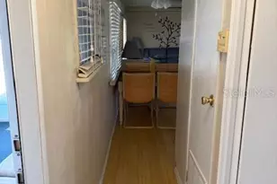 1003 Vermont Ave, Lady Lake, FL 32159 - Photo 4