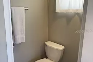 1003 Vermont Ave, Lady Lake, FL 32159 - Photo 6