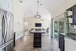 209 Magellan Cir, Minneola, FL 34715 - Photo 8