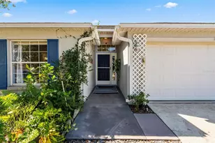 209 Magellan Cir, Minneola, FL 34715 - Photo 2