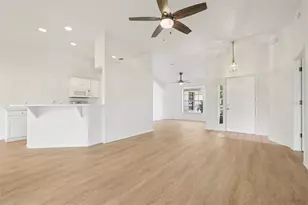 512 Juniper Way, Tavares, FL 32778 - Photo 8