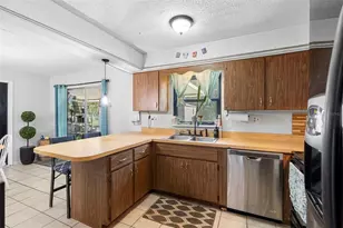 409 Century Ave, Fruitland Park, FL 34731 - Photo 16