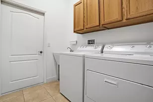 17627 SE 88th Covington Cir, The Villages, FL 32162 - Photo 26
