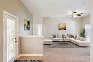 20642 Prince Ranier Pl, Leesburg, FL 34748 - Photo 4