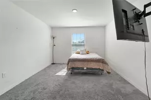 1691 Wynford Cir, Tavares, FL 32778 - Photo 14
