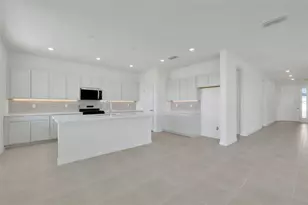 10692 NW Suncrest Loop, Port Saint Lucie, FL 34987 - Photo 22