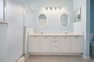 24914 Cranes Roost Cir, Leesburg, FL 34748 - Photo 12