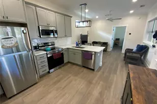 12103 Grand Oak Ln, Oxford, FL 34484 - Photo 8