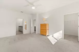 8104 Penrose Pl, Wildwood, FL 34785 - Photo 16