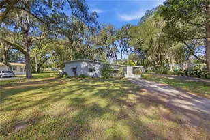 235 Griffin View Dr, Lady Lake, FL 32159 - Photo 4