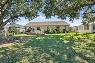 931 Oleander St, Lady Lake, FL 32159 - Photo 24