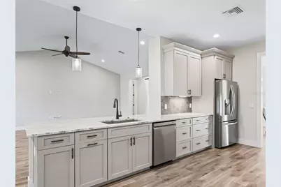 562 Dowling Circle, Lady Lake, FL 32159 - Photo 16