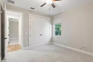 562 Dowling Cir, Lady Lake, FL 32159 - Photo 40