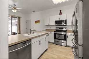 4326 Hammersmith Dr, Clermont, FL 34711 - Photo 14