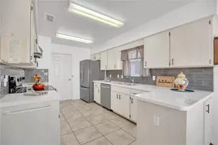 131 Willow Brook Dr, Leesburg, FL 34748 - Photo 10